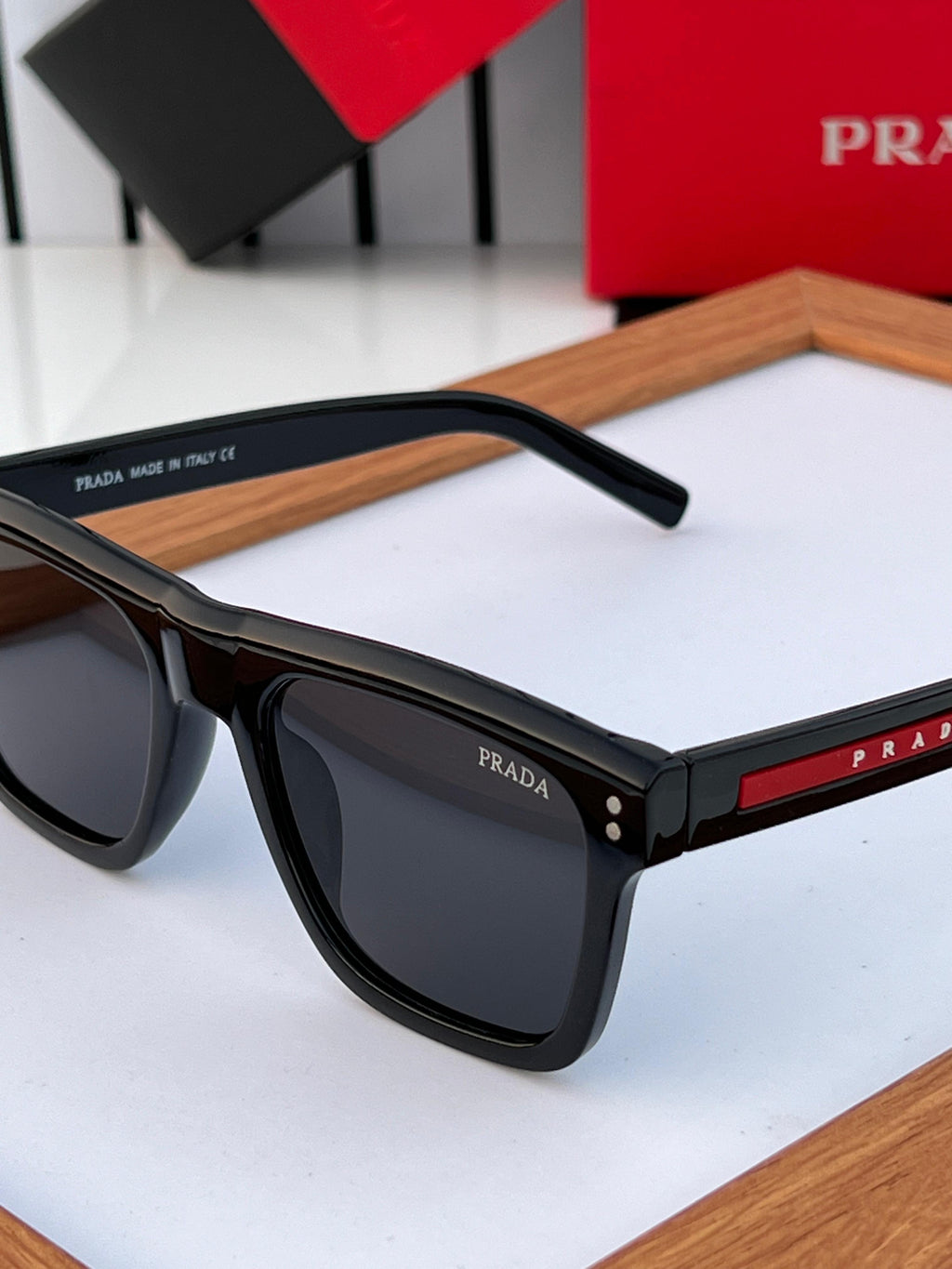 Prad.a 3835 Full Black