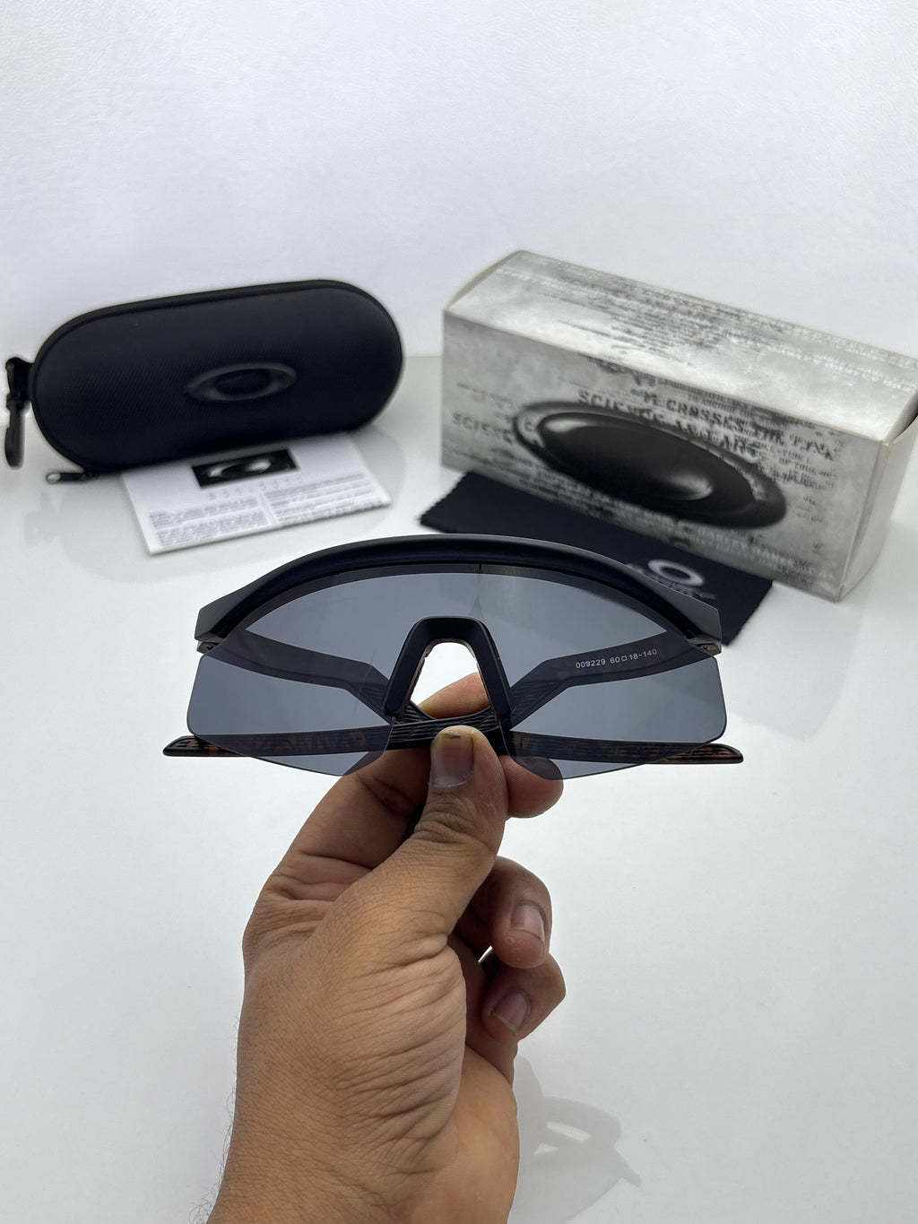 Oakley 4929 Black