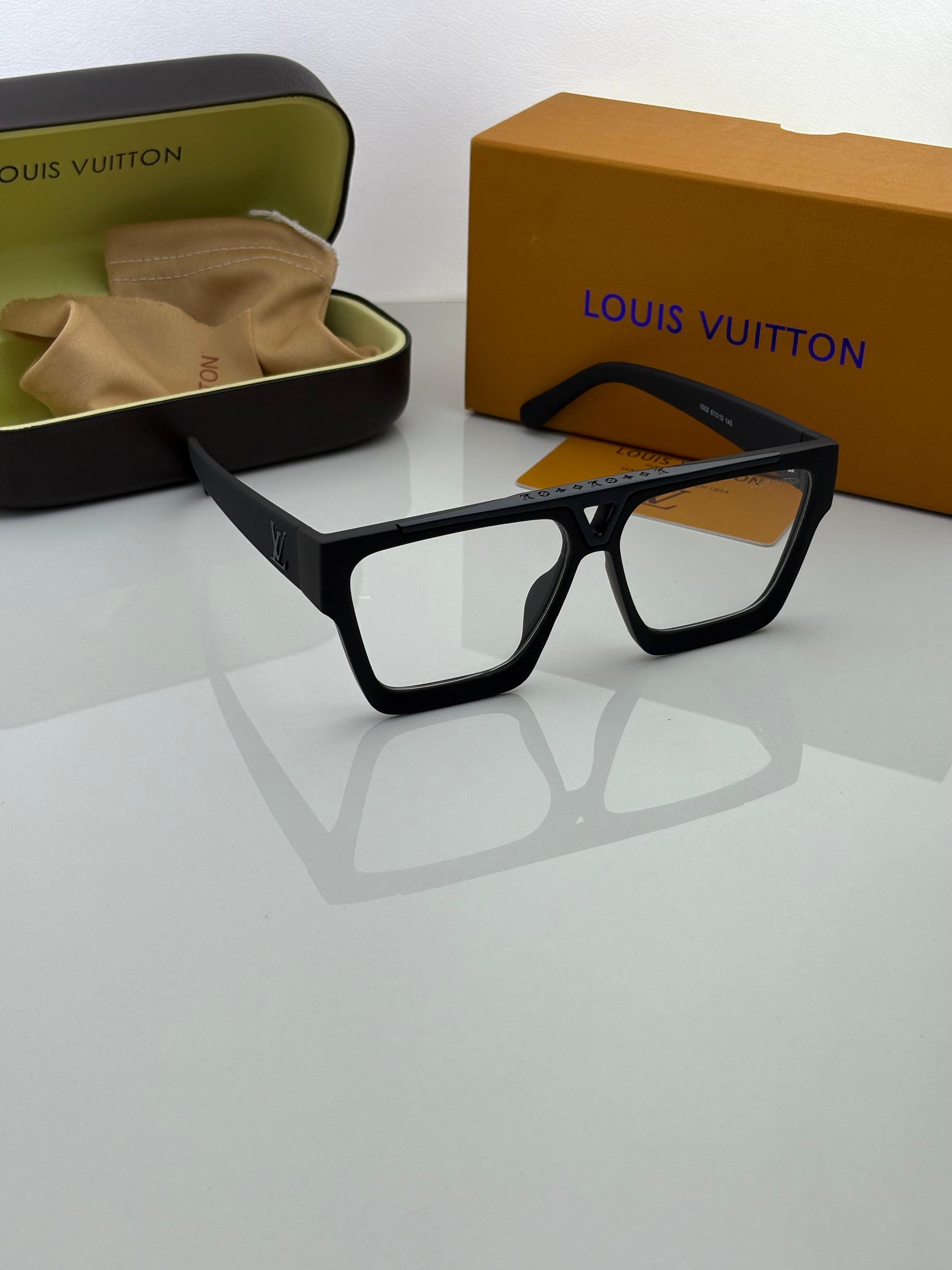 Louis Vuitton 1502 Frame