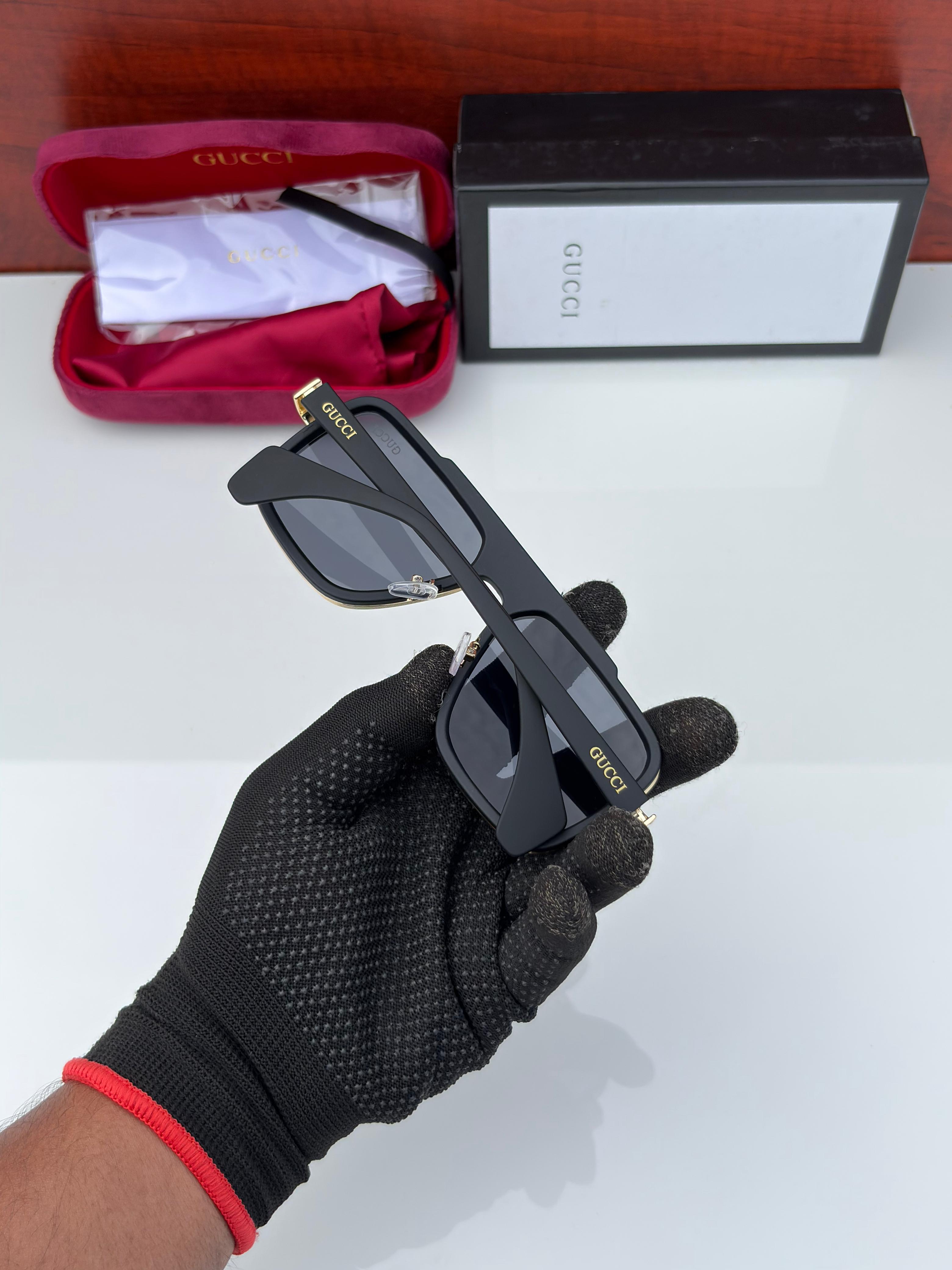 Gucci 1295 Gold Black