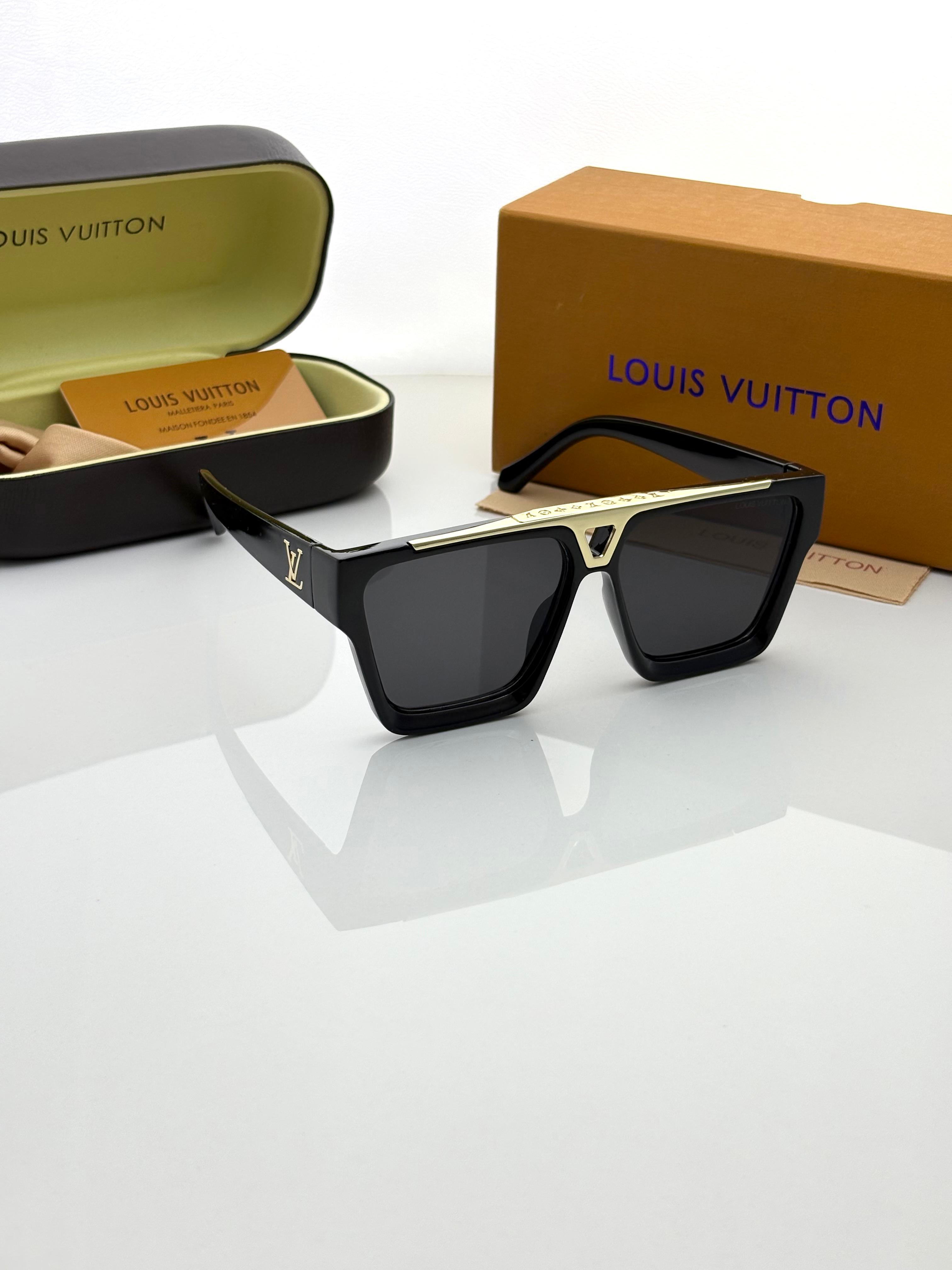 Louis Vuitton 1502 Black