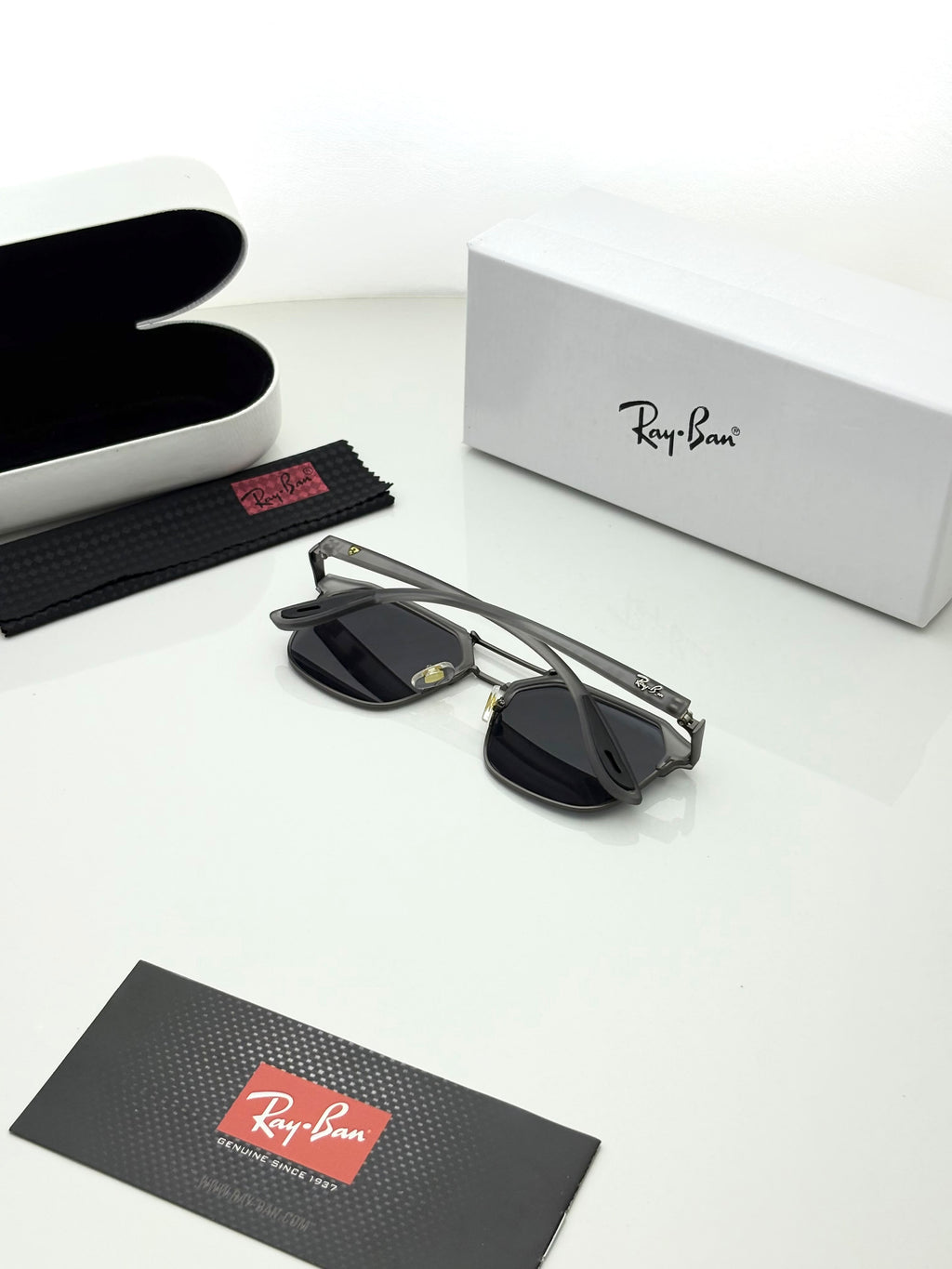 Ray Ban 04 Smock Grey Black