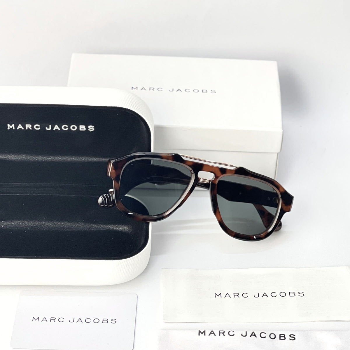 Marc Jacobs 18219 Tiger Green