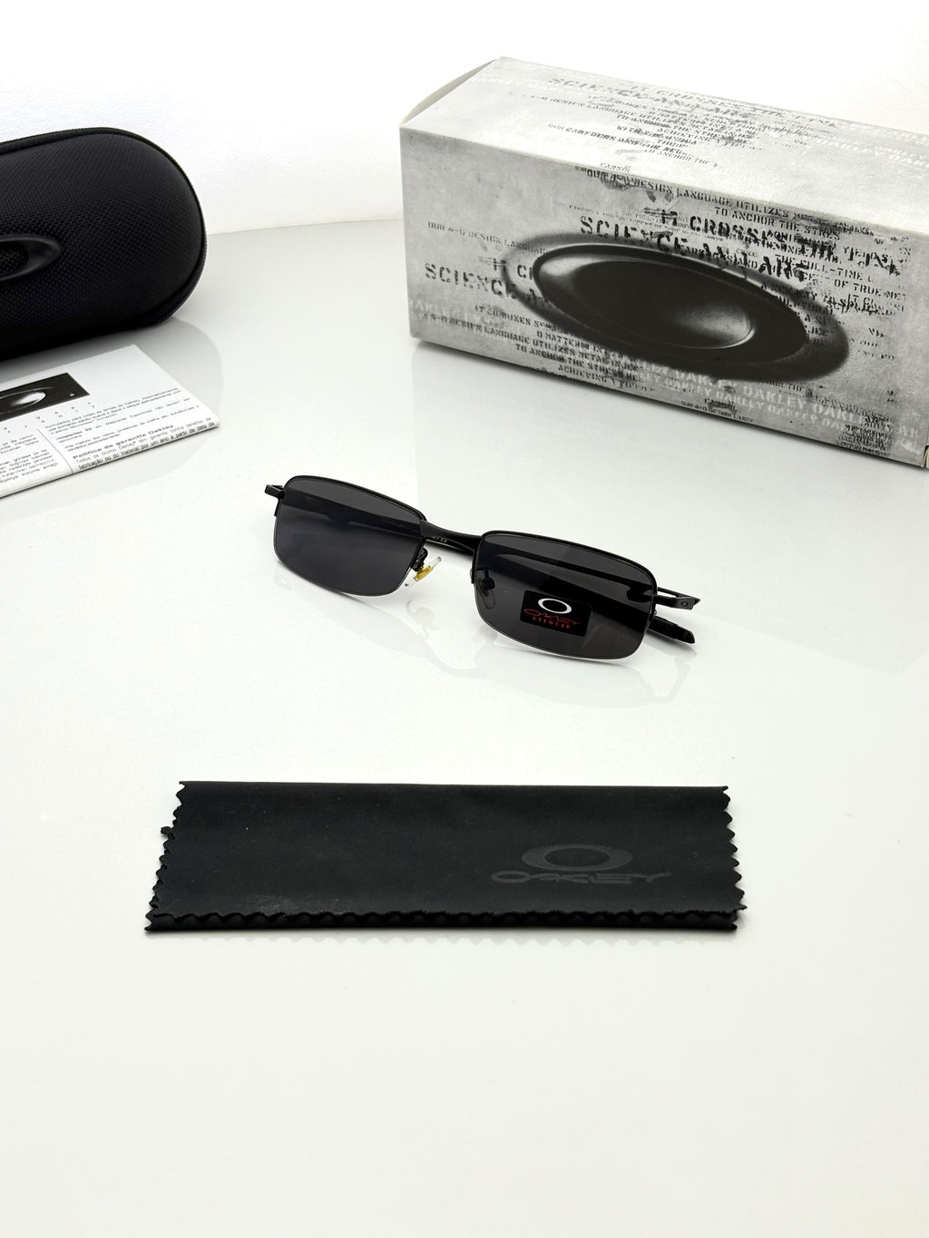 Oakley 24015 Black