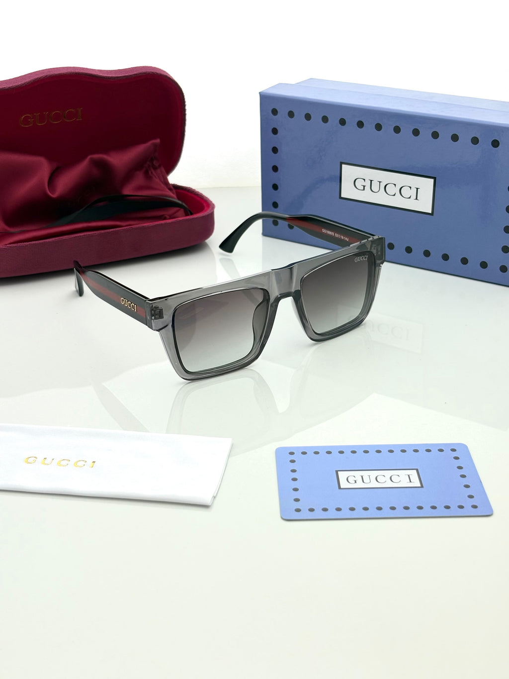 Gucci 1868 Grey
