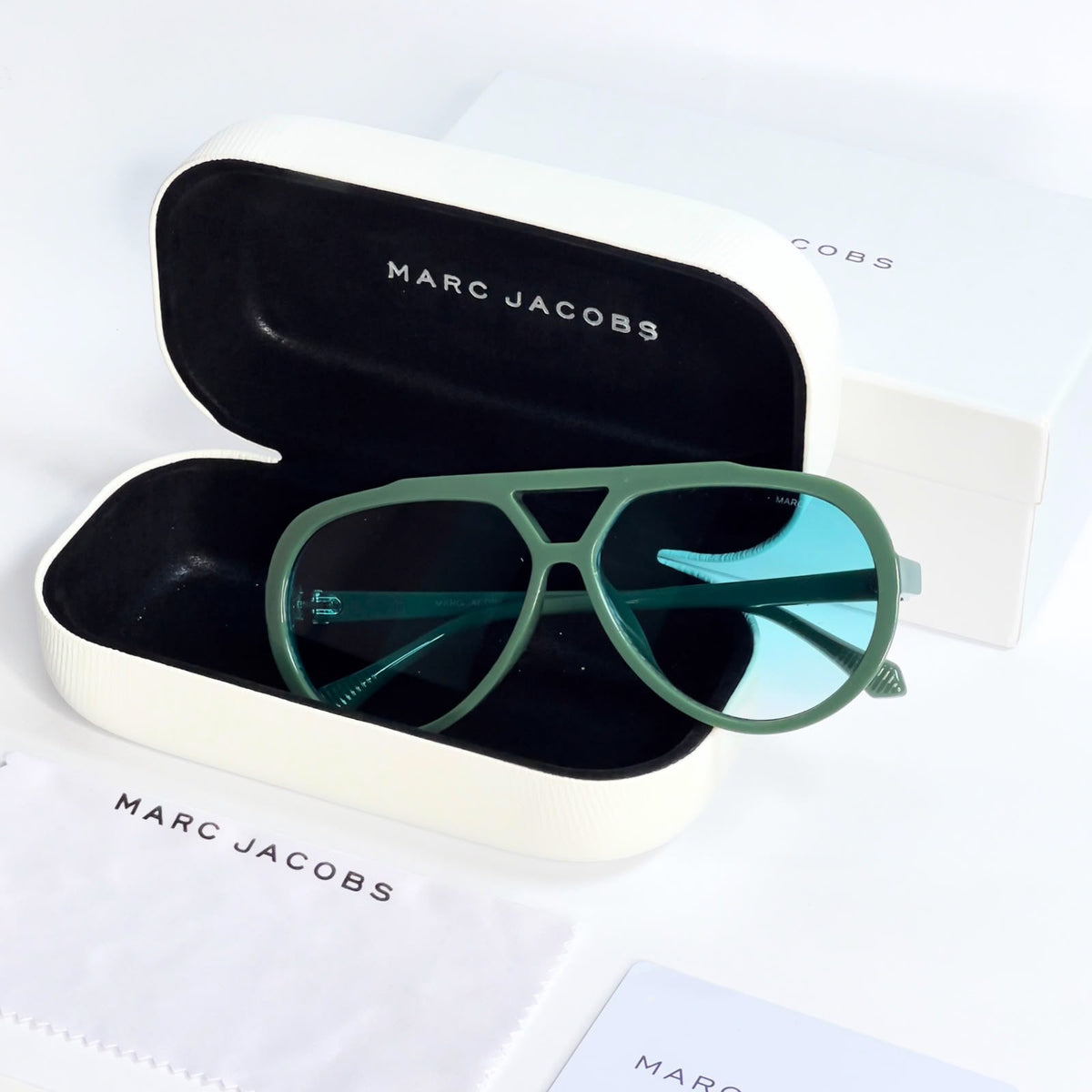 Marc Jacobs 18099 Green