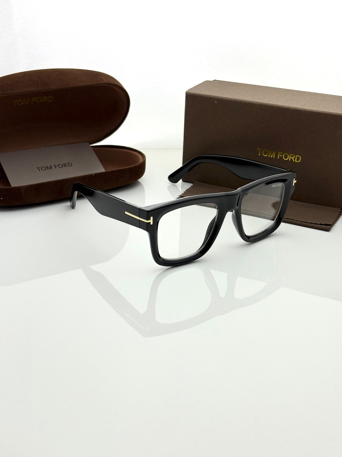 Tom Ford 259 Black Plano