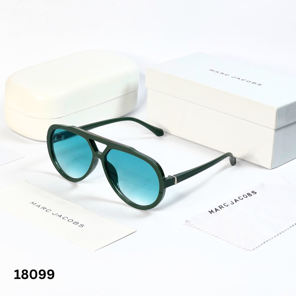 Marc Jacobs 18099 Green