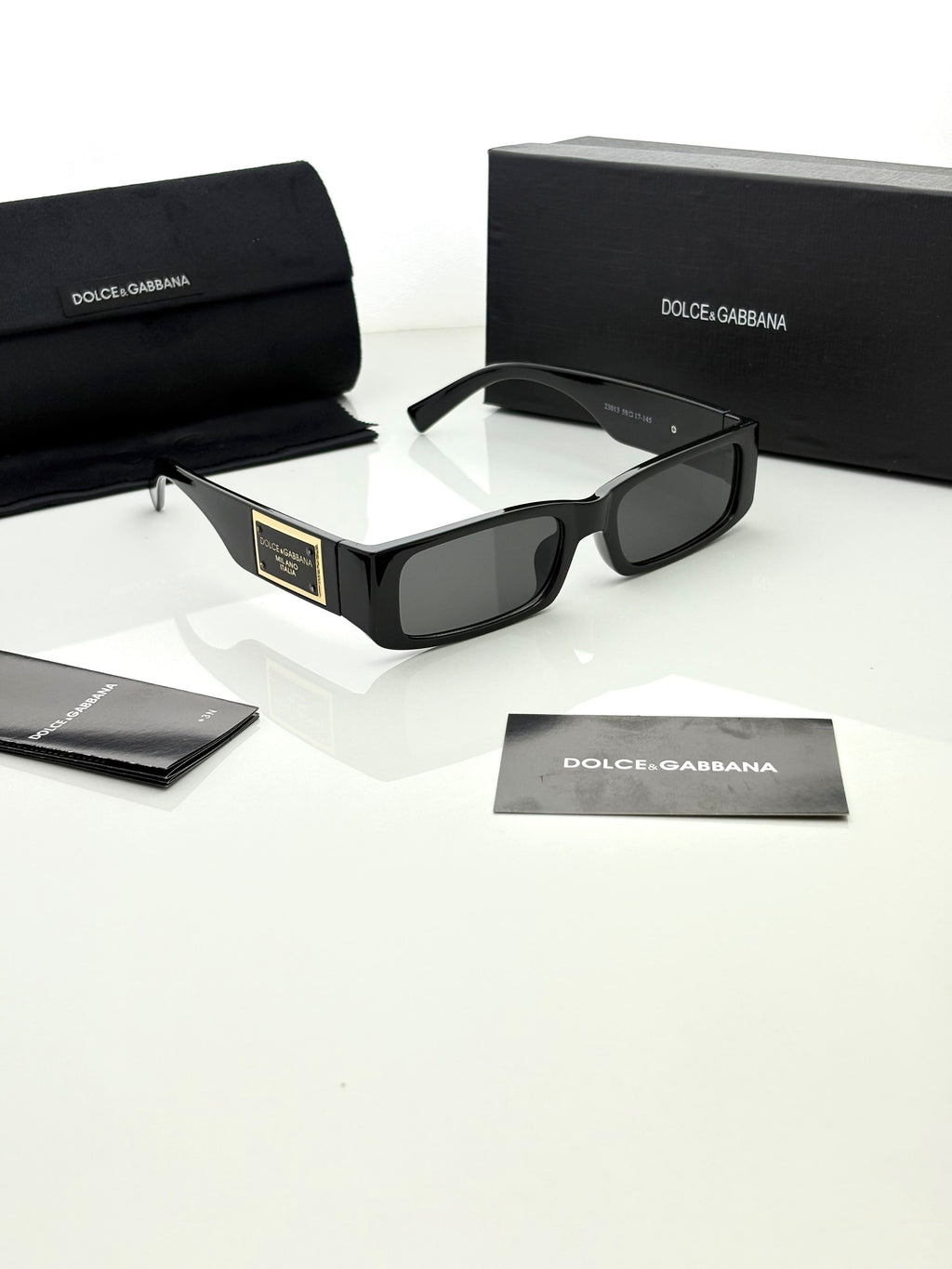 Dolce & Gabbana  23013 Black