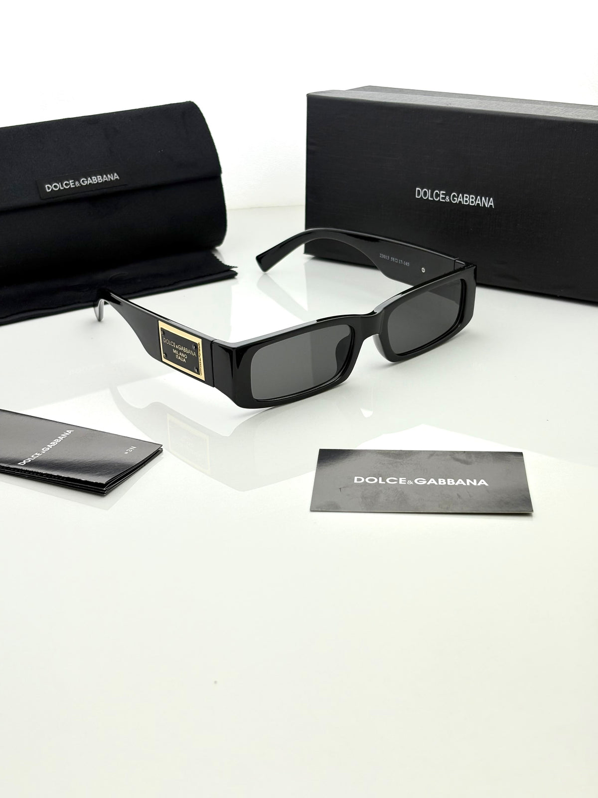 Dolce & Gabbana  23013 Black