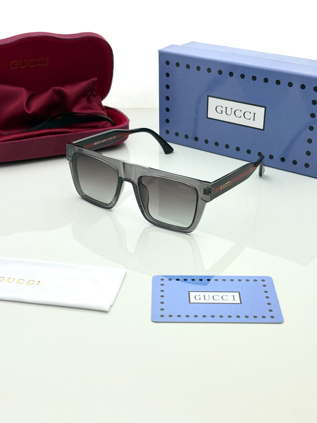 Gucci 1868 Grey