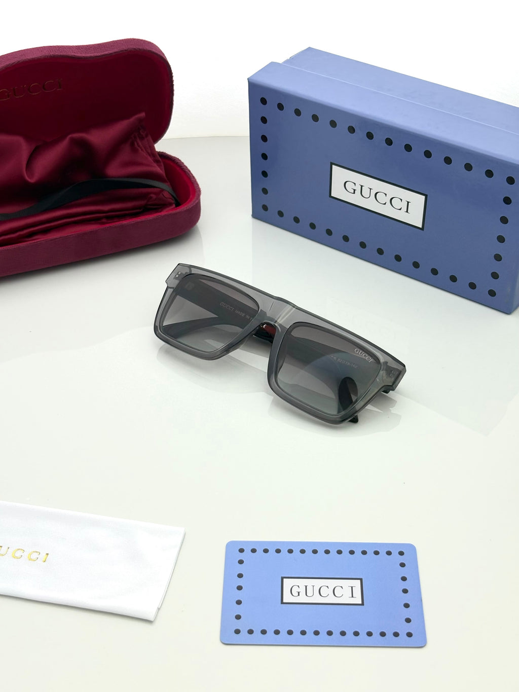 Gucci 1868 Grey