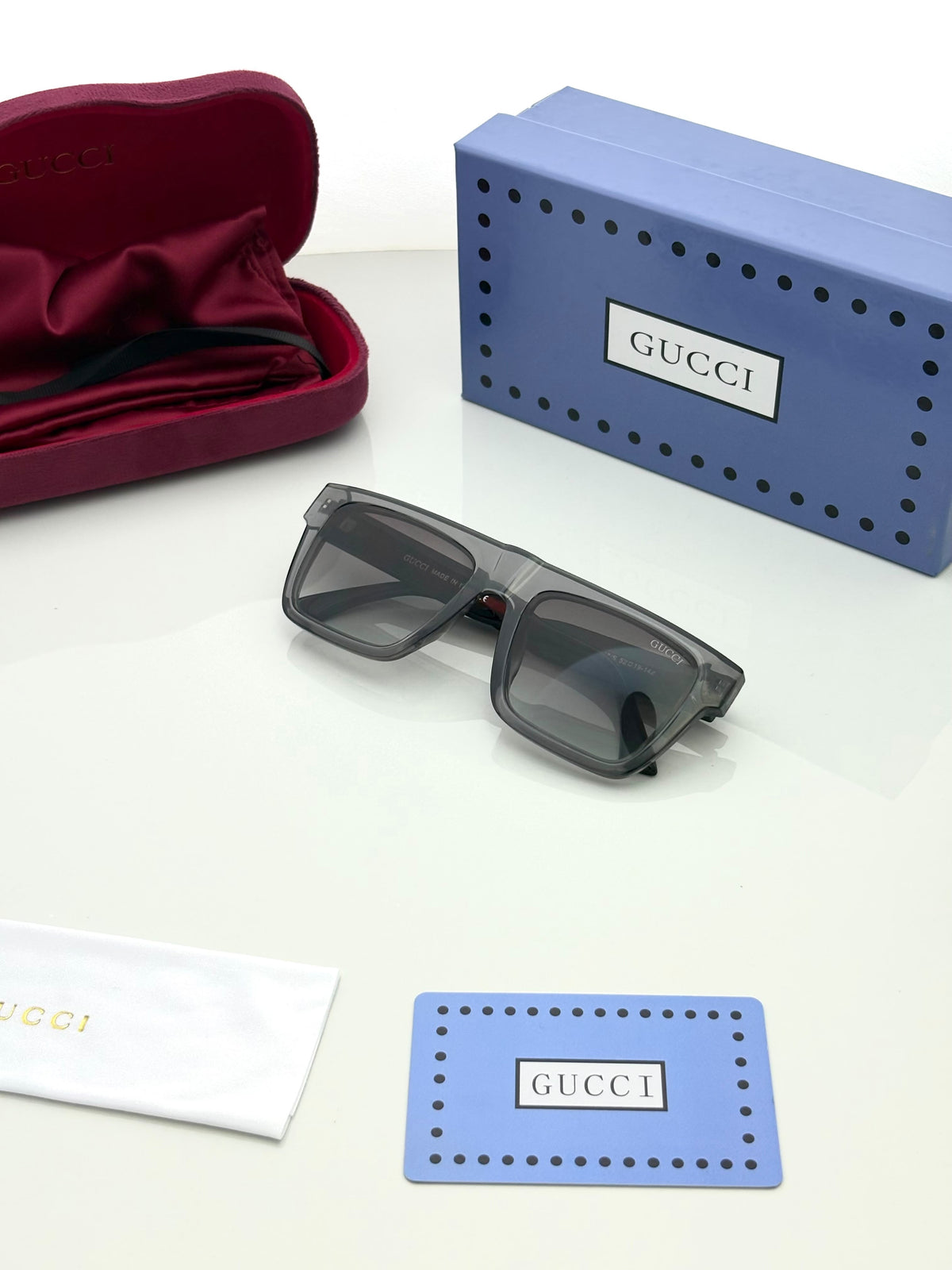 Gucci 1868 Grey