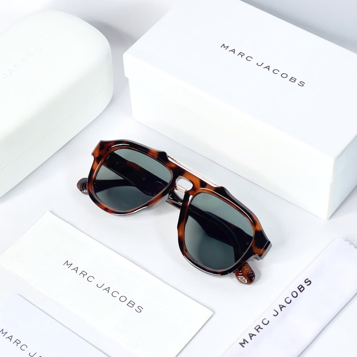 Marc Jacobs 18219 Tiger Green