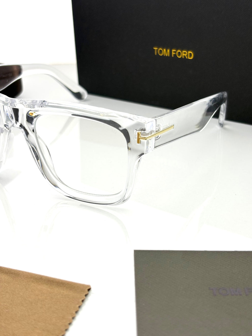 Tom Ford 259 Transparent