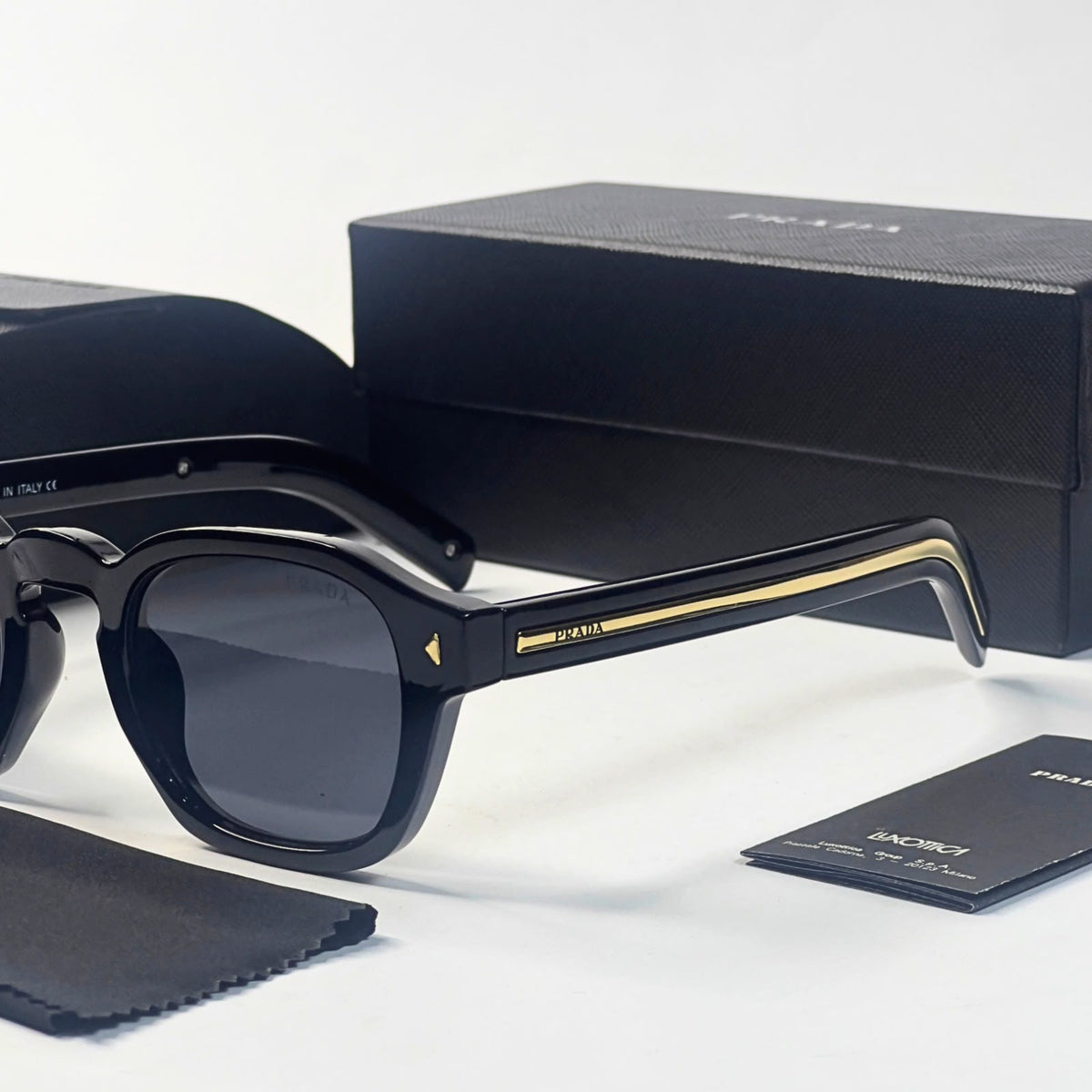 Prada 331 Glossy Black